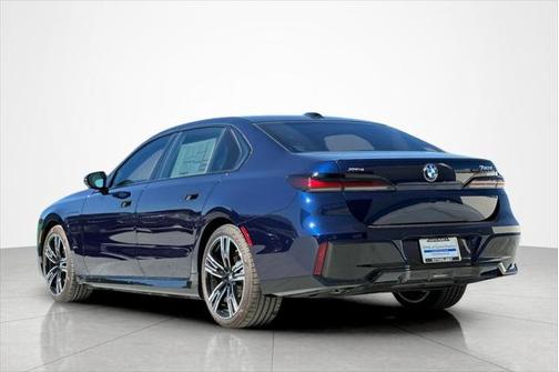 2026 BMW 750e 750e xDrive Plug-In Hybrid