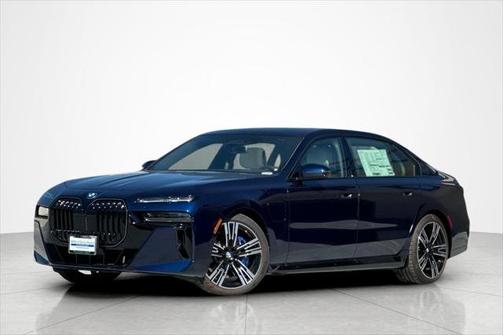 2026 BMW 750e 750e xDrive Plug-In Hybrid