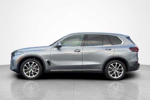 Skyscraper Grey Metallic 2025 BMW X5 xDrive40i