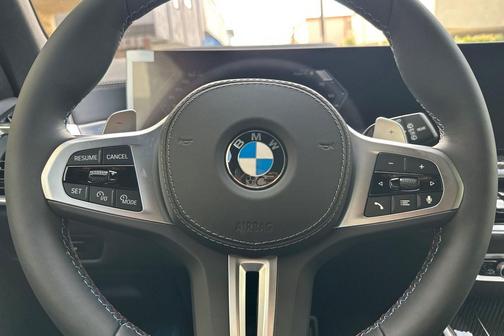 Tanzanite Blue II Metallic 2026 BMW X5 M60i