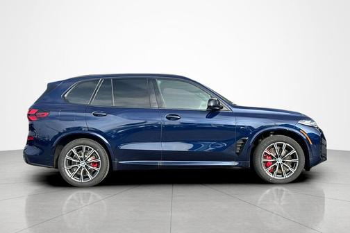 Tanzanite Blue II Metallic 2026 BMW X5 M60i