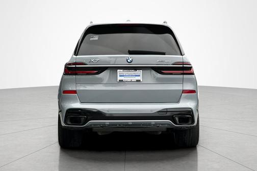 Brooklyn Grey Metallic 2023 BMW X7 xDrive40i