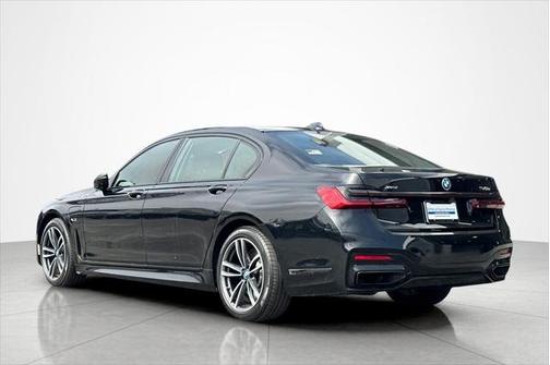 Black Sapphire Metallic 2022 BMW 745e 745e xDrive Plug-In Hybrid