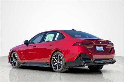 Vegas Red Metallic 2026 BMW 550e 550e xDrive Sedan