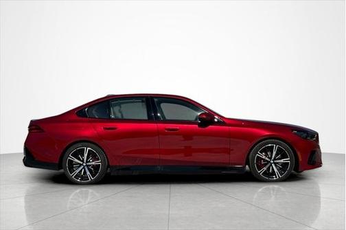 Vegas Red Metallic 2026 BMW 550e 550e xDrive Sedan