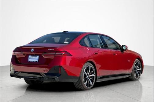 Vegas Red Metallic 2026 BMW 550e 550e xDrive Sedan