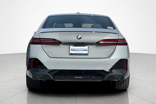 Brooklyn Grey Metallic 2026 BMW 530 530i
