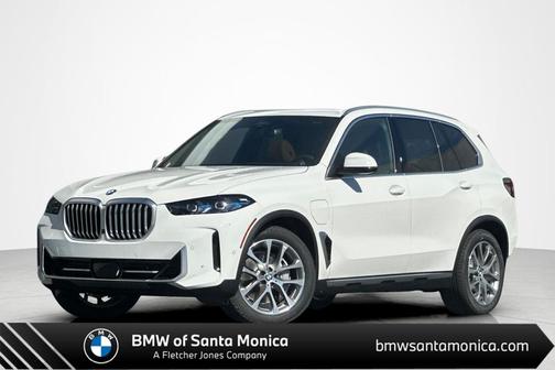 Alpine White 2026 BMW X5 PHEV xDrive50e