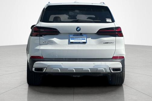 Alpine White 2026 BMW X5 PHEV xDrive50e