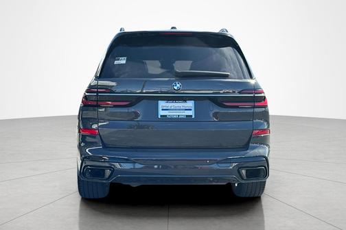 Dravit Grey Metallic 2023 BMW X7 xDrive40i