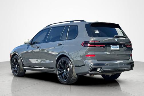 Dravit Grey Metallic 2023 BMW X7 xDrive40i