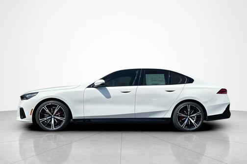 Alpine White 2026 BMW 530 xDrive
