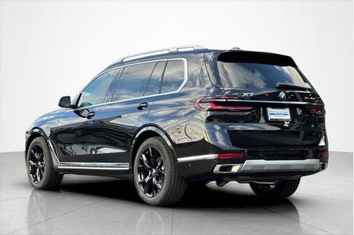 2026 BMW X7 xDrive40i Sports Activity Vehicle