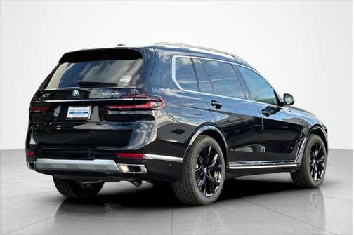 2026 BMW X7 xDrive40i Sports Activity Vehicle
