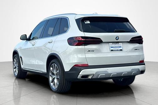 Alpine White 2026 BMW X5 sDrive40i