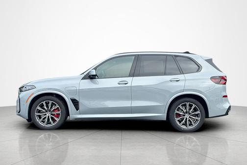 Brooklyn Grey Metallic 2026 BMW X5 PHEV xDrive50e