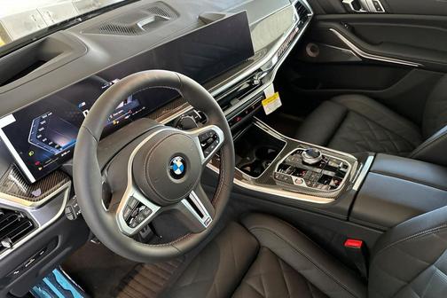 Black Sapphire Metallic 2026 BMW X5 M60i
