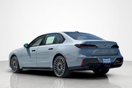 Brooklyn Grey Metallic 2026 BMW 760 xDrive