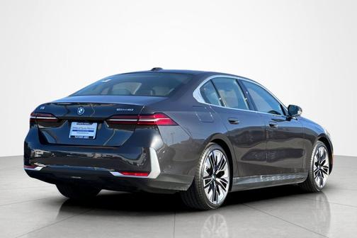 Dark Graphite Metallic 2026 BMW i5 eDrive40