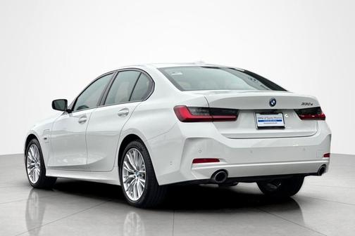 Alpine White 2023 BMW 330e 330e