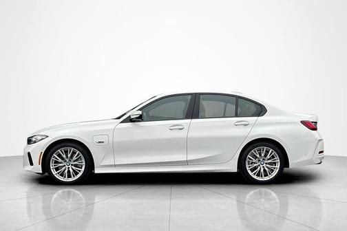 Alpine White 2023 BMW 330e 330e