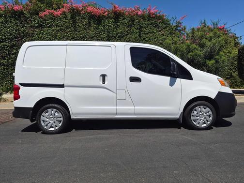 Fresh Powder 2016 Nissan NV200 SV