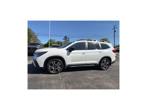 Crystal White Pearl 2025 Subaru Ascent Limited