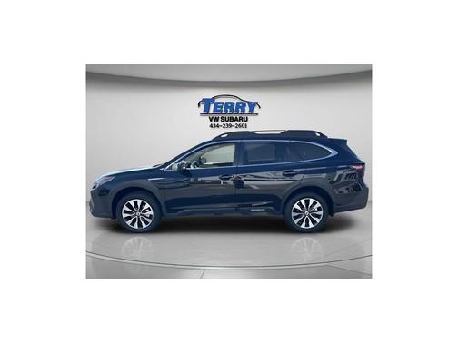 Crystal Black Silica 2025 Subaru Outback Limited