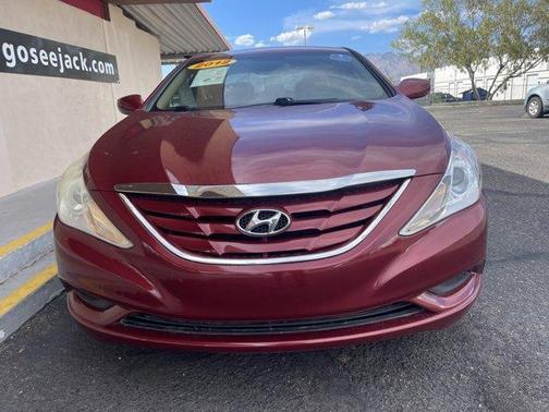 2012 Hyundai SONATA GLS