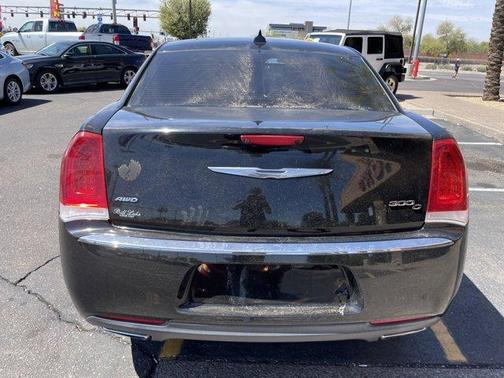 2017 Chrysler 300C Base