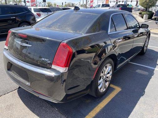 2017 Chrysler 300C Base