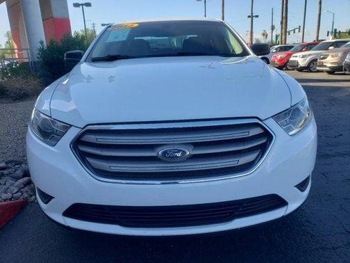 2015 Ford Taurus SE