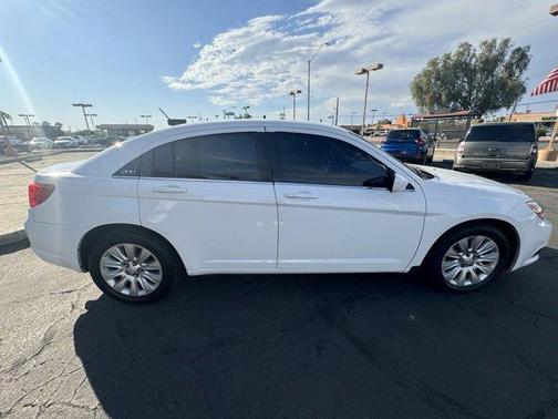 2014 Chrysler 200 LX