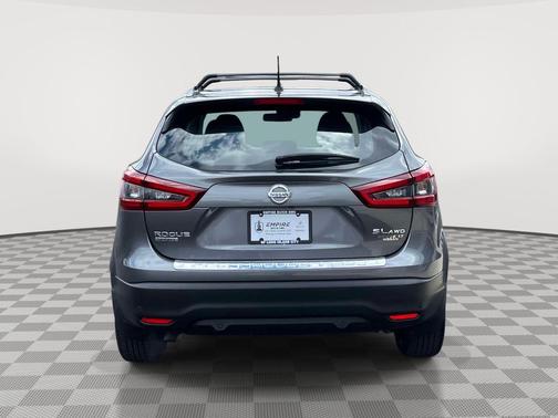 Gun Metallic 2022 Nissan Rogue Sport SL