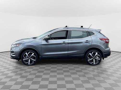 Gun Metallic 2022 Nissan Rogue Sport SL