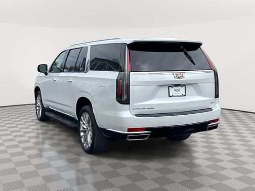 Crystal White Tricoat 2023 Cadillac Escalade ESV Premium Luxury