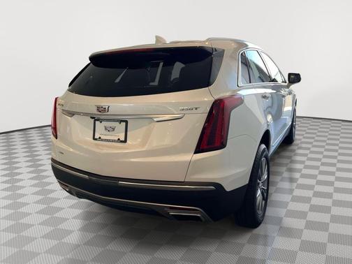 Crystal White Tricoat 2023 Cadillac XT5 Premium Luxury