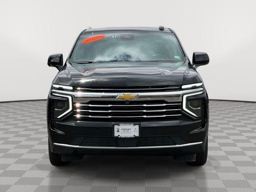 Black 2025 Chevrolet Suburban LT