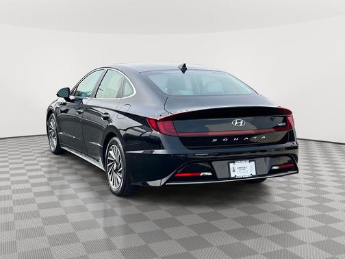 Nocturne Black 2022 Hyundai SONATA Hybrid Limited