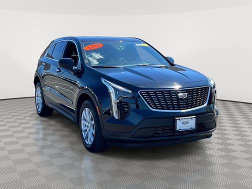 Stellar Black Metallic 2022 Cadillac XT4 Luxury