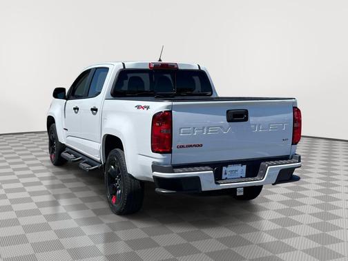 Summit White 2022 Chevrolet Colorado LT