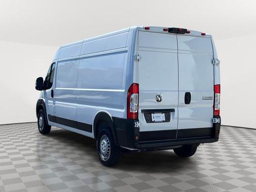 Bright White Clearcoat 2025 RAM ProMaster 2500 Tradesman