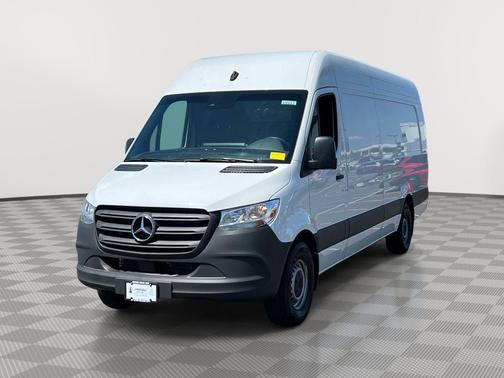 Arctic White 2024 Mercedes-Benz Sprinter 2500 High Roof