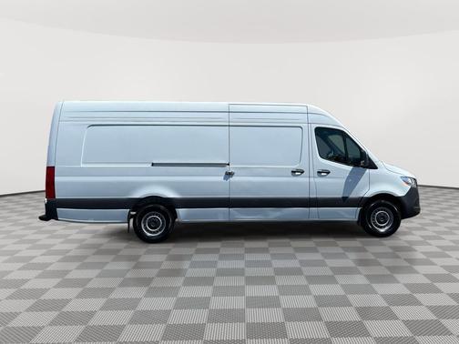 Arctic White 2024 Mercedes-Benz Sprinter 2500 High Roof