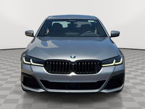 Skyscraper Gray Metallic 2023 BMW M550 i Xdrive