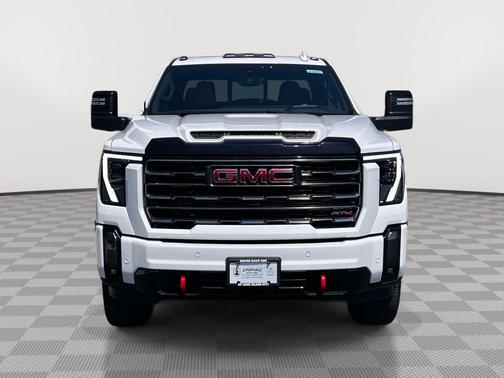 Summit White 2024 GMC Sierra 2500 AT4
