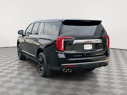 Black 2023 GMC Yukon XL Denali