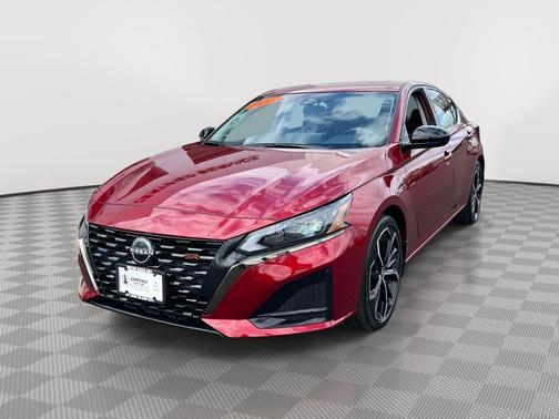 Scarlet Ember Tintcoat 2023 Nissan Altima SR FWD