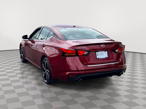 Scarlet Ember Tintcoat 2023 Nissan Altima SR FWD