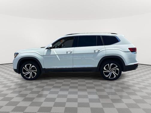 Pure White 2021 Volkswagen Atlas 3.6L SEL Premium